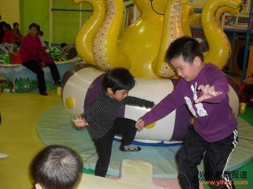 Lucas��С������ˣ